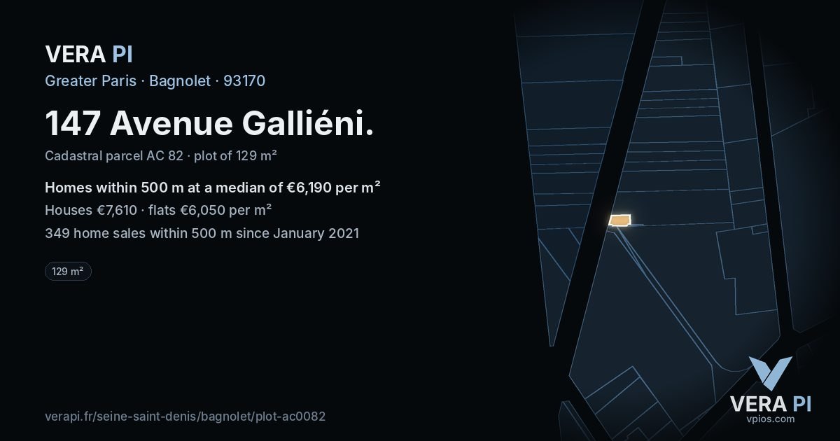 147 Avenue Galliéni, Bagnolet at night – the plot lit, the parcels around coloured by the prices near them