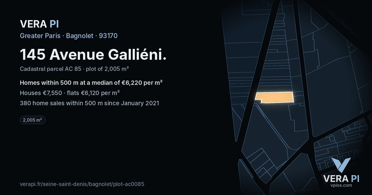 145 Avenue Galliéni, Bagnolet at night – the plot lit, the parcels around coloured by the prices near them