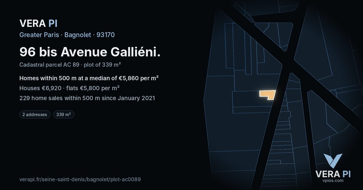 96 bis Avenue Galliéni, Bagnolet at night – the plot lit, the parcels around coloured by the prices near them