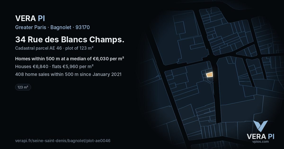 34 Rue des Blancs Champs, Bagnolet at night – the plot lit, the parcels around coloured by the prices near them