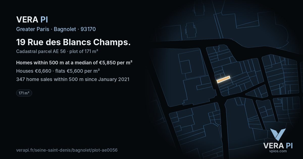 19 Rue des Blancs Champs, Bagnolet at night – the plot lit, the parcels around coloured by the prices near them
