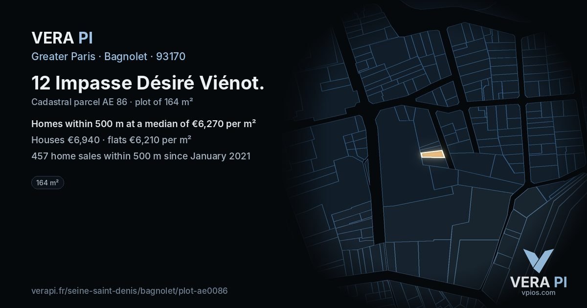 12 Impasse Désiré Viénot, Bagnolet at night – the plot lit, the parcels around coloured by the prices near them