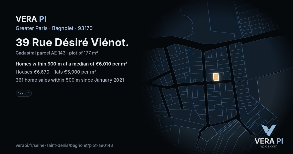 39 Rue Désiré Viénot, Bagnolet at night – the plot lit, the parcels around coloured by the prices near them