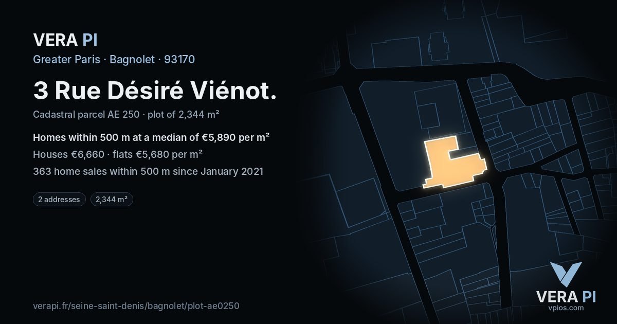 3 Rue Désiré Viénot, Bagnolet at night – the plot lit, the parcels around coloured by the prices near them
