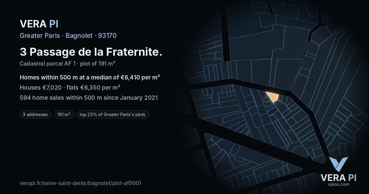3 Passage de la Fraternite, Bagnolet at night – the plot lit, the parcels around coloured by the prices near them