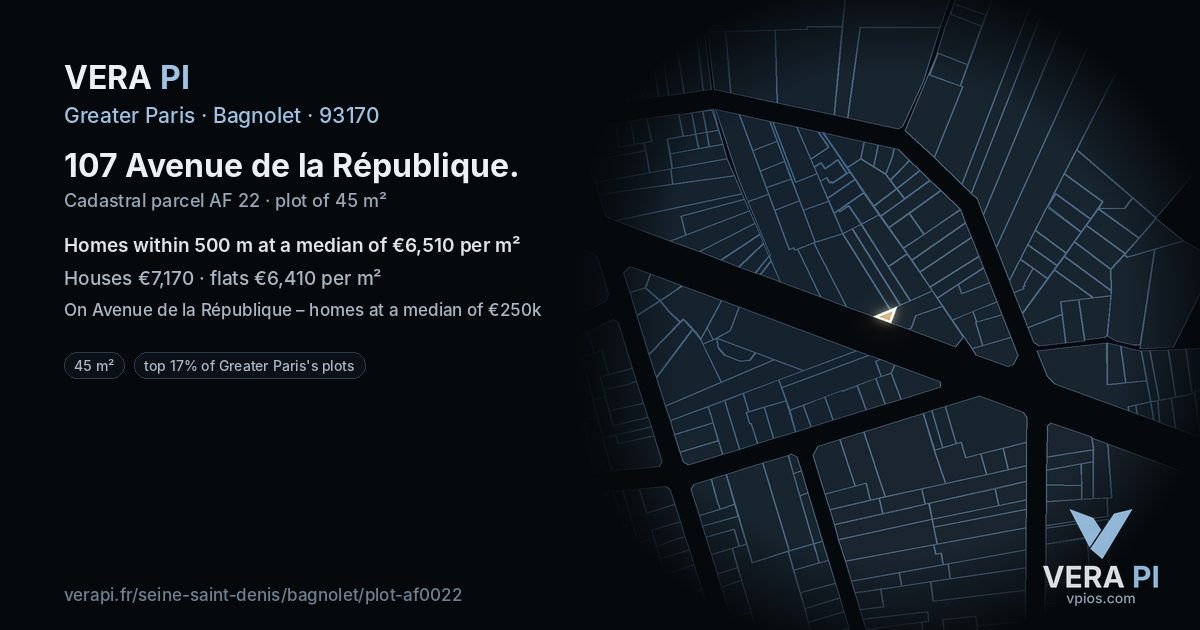 107 Avenue de la République, Bagnolet at night – the plot lit, the parcels around coloured by the prices near them