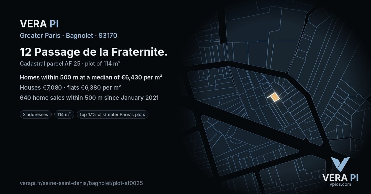 12 Passage de la Fraternite, Bagnolet at night – the plot lit, the parcels around coloured by the prices near them