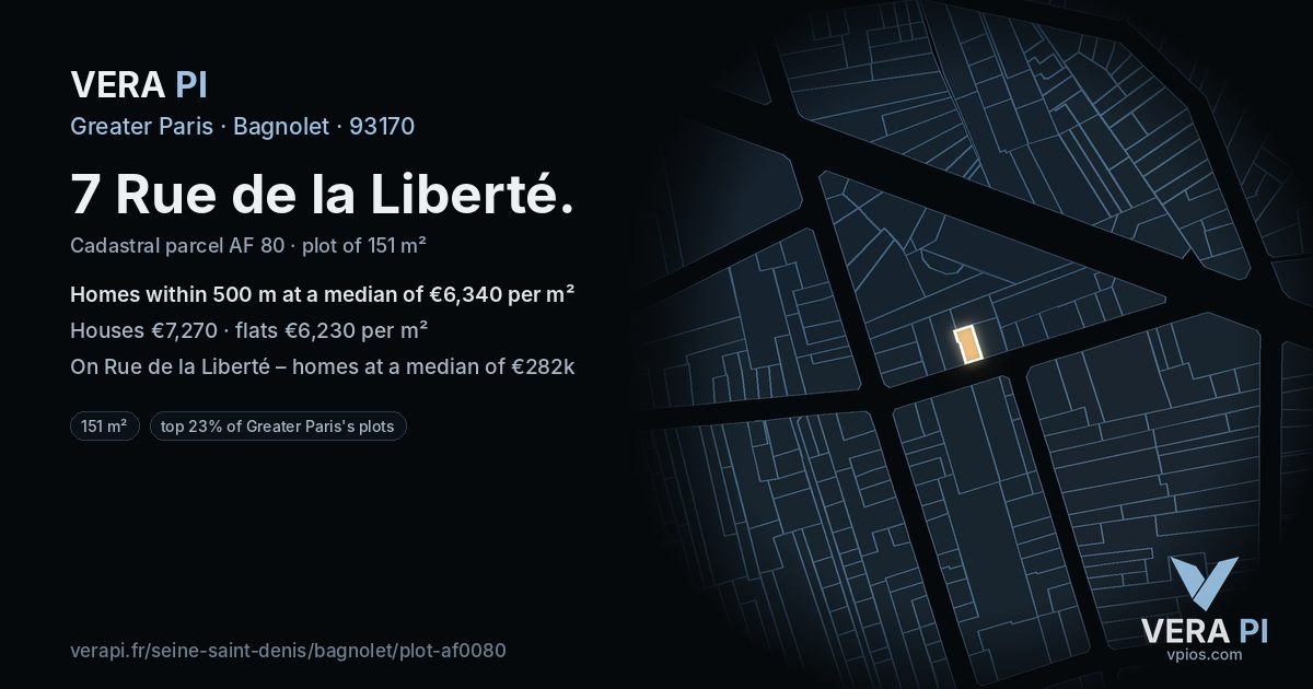 7 Rue de la Liberté, Bagnolet at night – the plot lit, the parcels around coloured by the prices near them