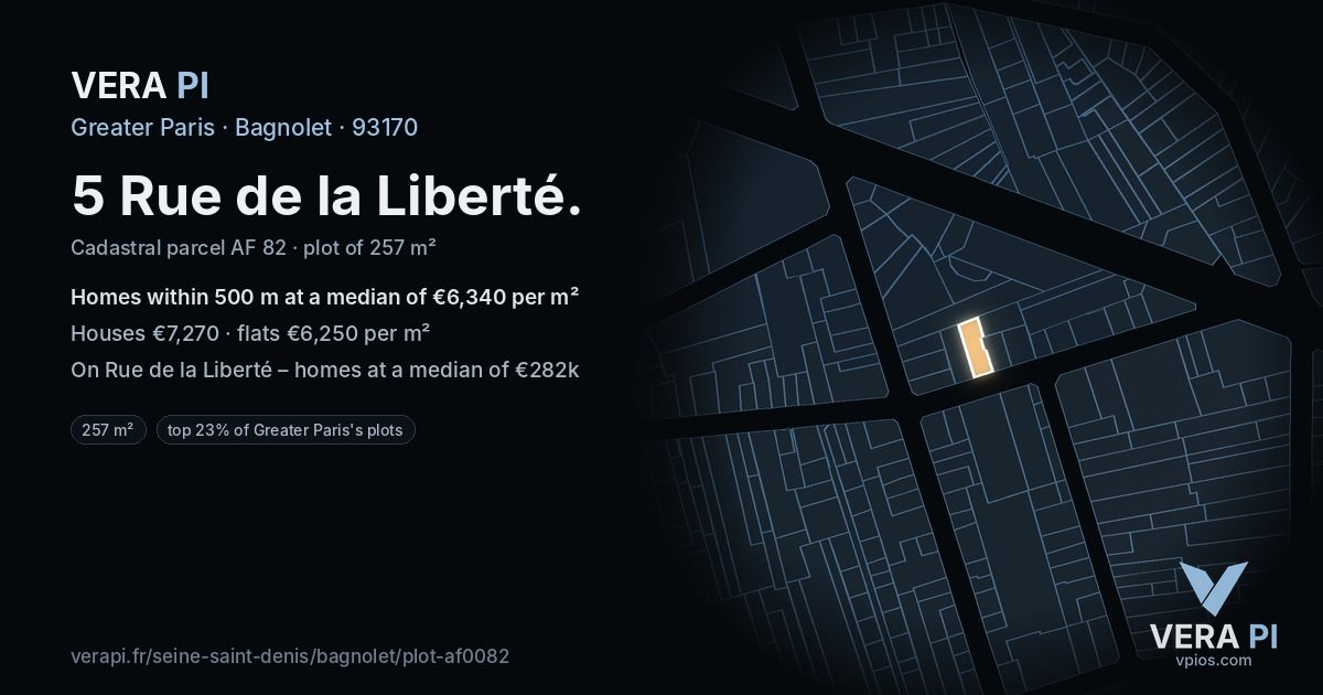 5 Rue de la Liberté, Bagnolet at night – the plot lit, the parcels around coloured by the prices near them