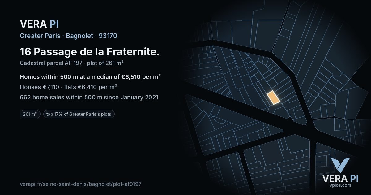 16 Passage de la Fraternite, Bagnolet at night – the plot lit, the parcels around coloured by the prices near them