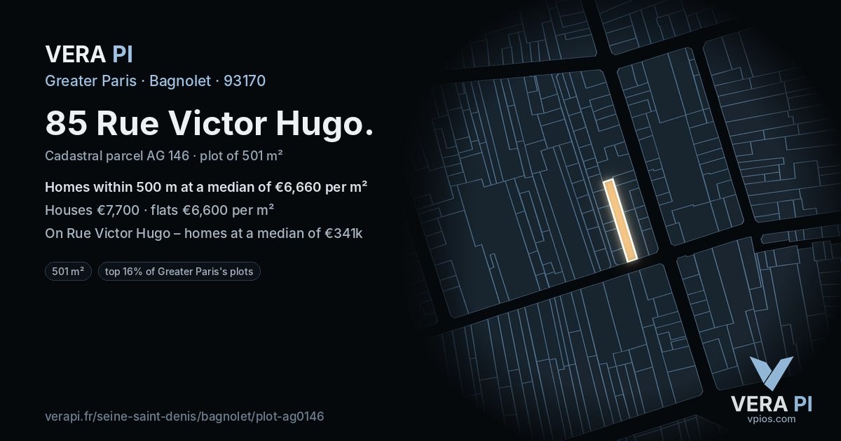 85 Rue Victor Hugo, Bagnolet at night – the plot lit, the parcels around coloured by the prices near them