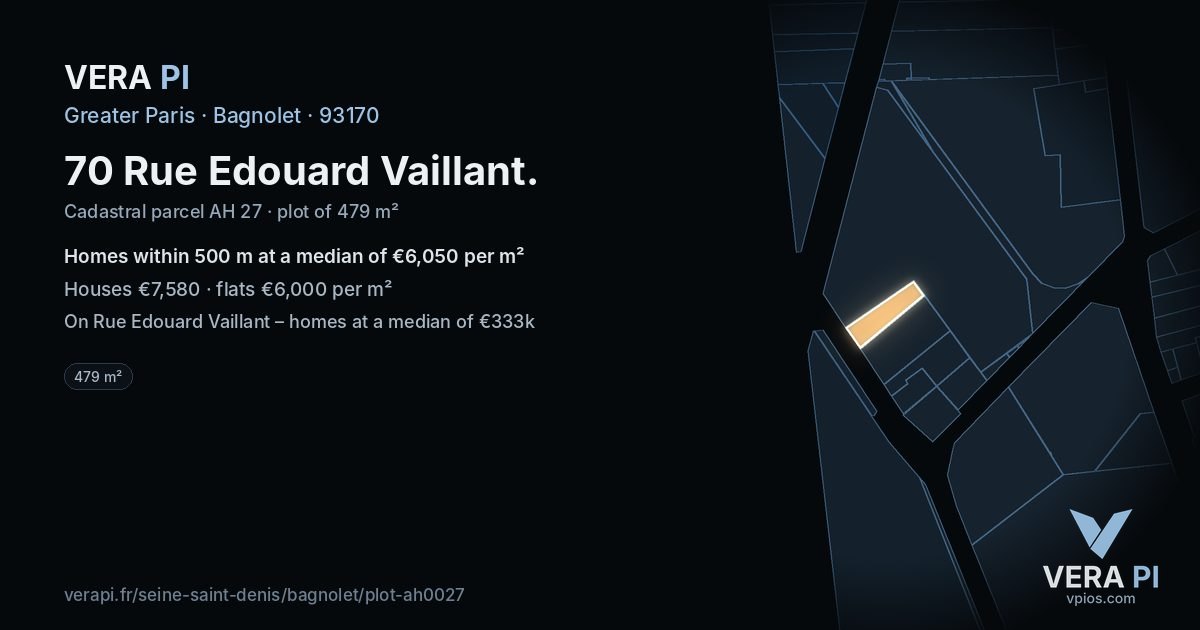 70 Rue Edouard Vaillant, Bagnolet at night – the plot lit, the parcels around coloured by the prices near them