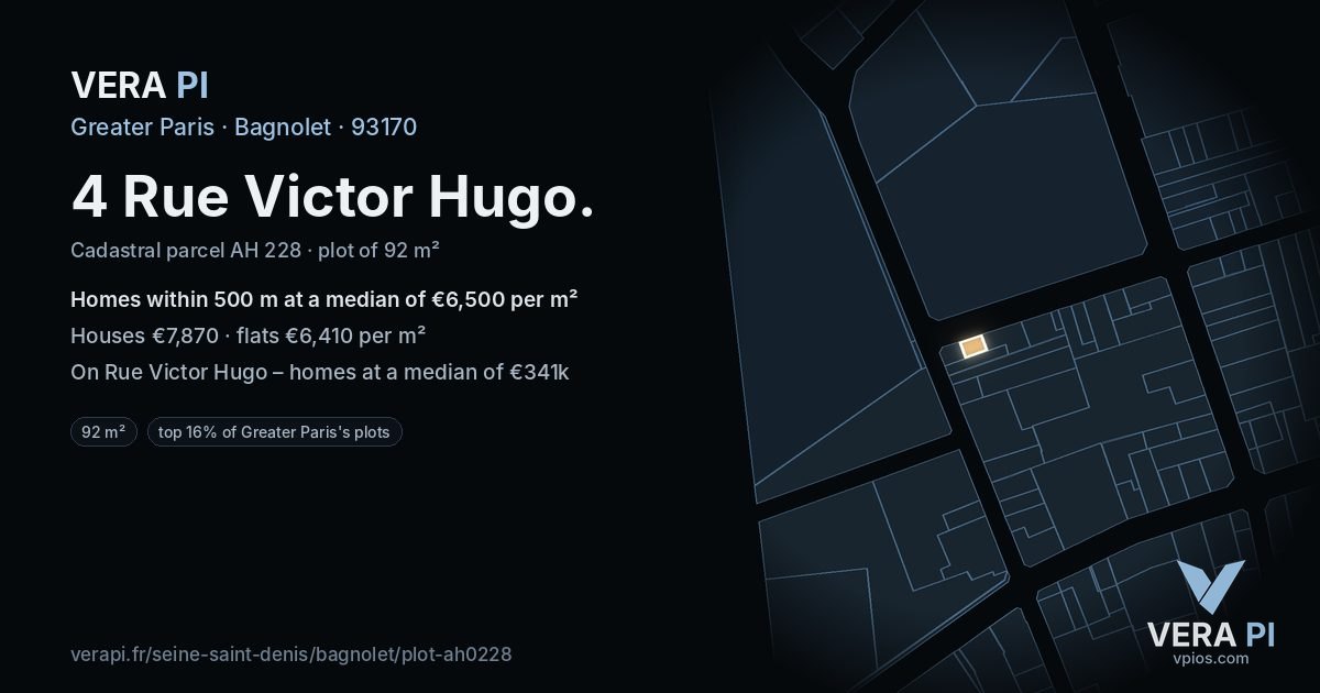 4 Rue Victor Hugo, Bagnolet at night – the plot lit, the parcels around coloured by the prices near them