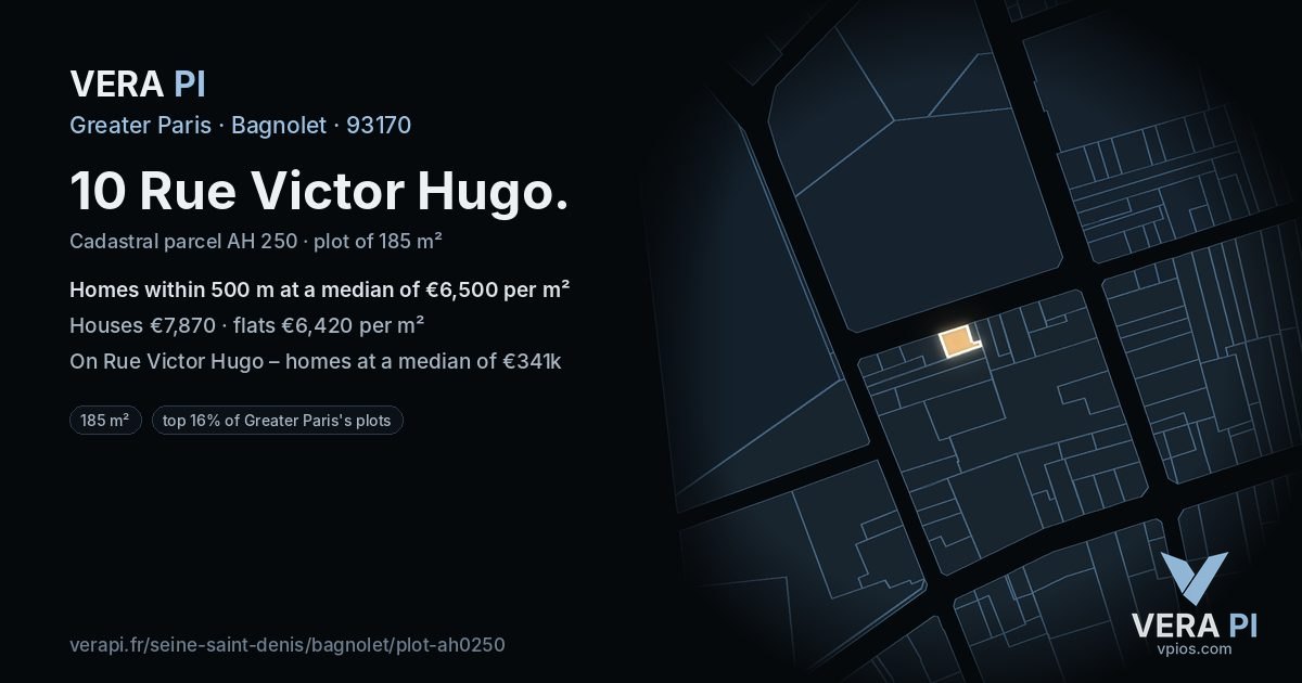 10 Rue Victor Hugo, Bagnolet at night – the plot lit, the parcels around coloured by the prices near them