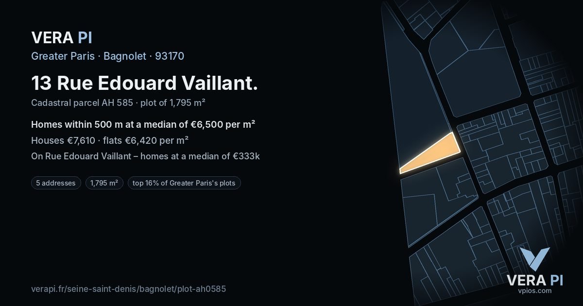13 Rue Edouard Vaillant, Bagnolet at night – the plot lit, the parcels around coloured by the prices near them