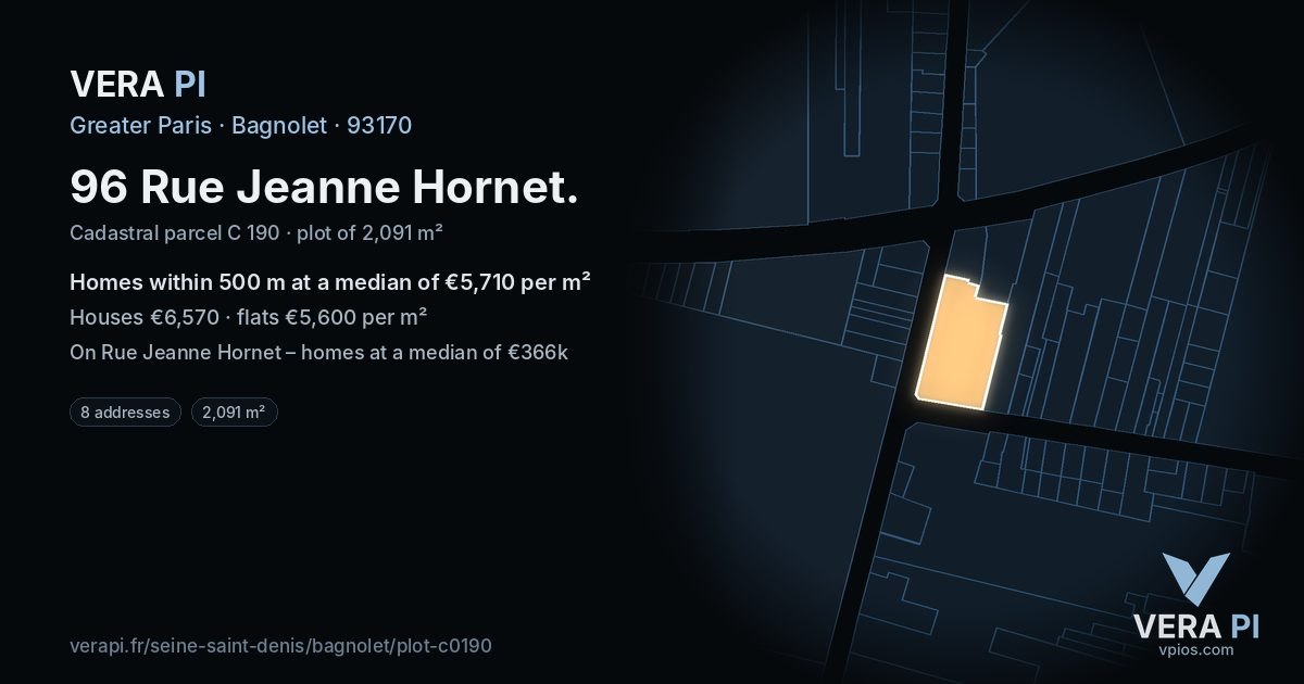 96 Rue Jeanne Hornet, Bagnolet at night – the plot lit, the parcels around coloured by the prices near them