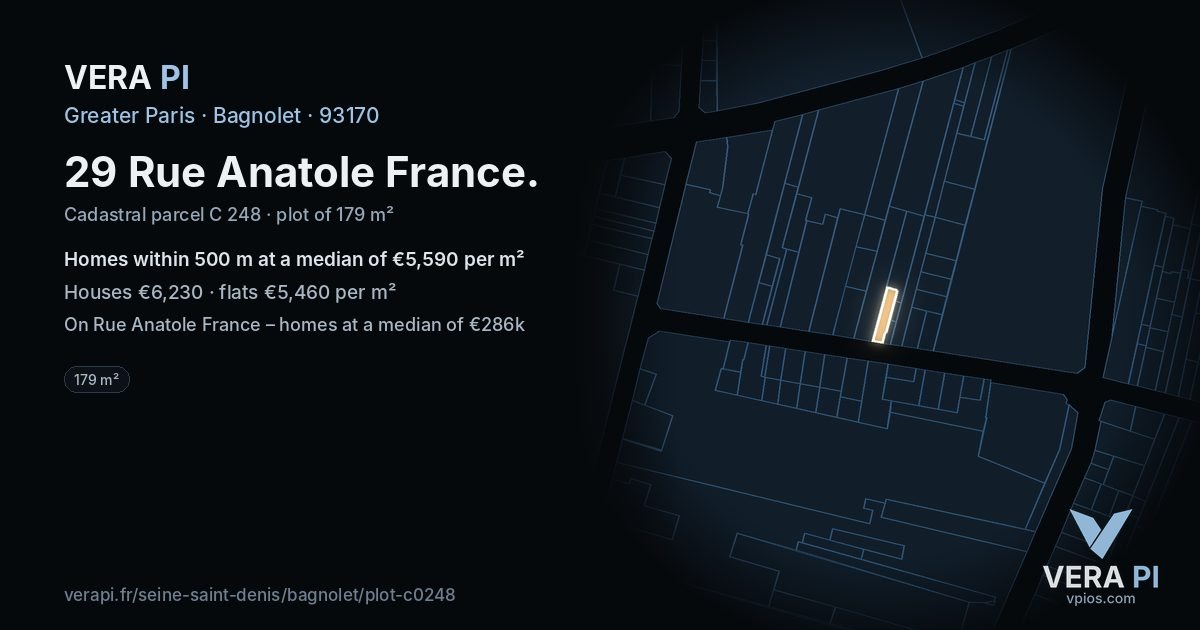 29 Rue Anatole France, Bagnolet at night – the plot lit, the parcels around coloured by the prices near them