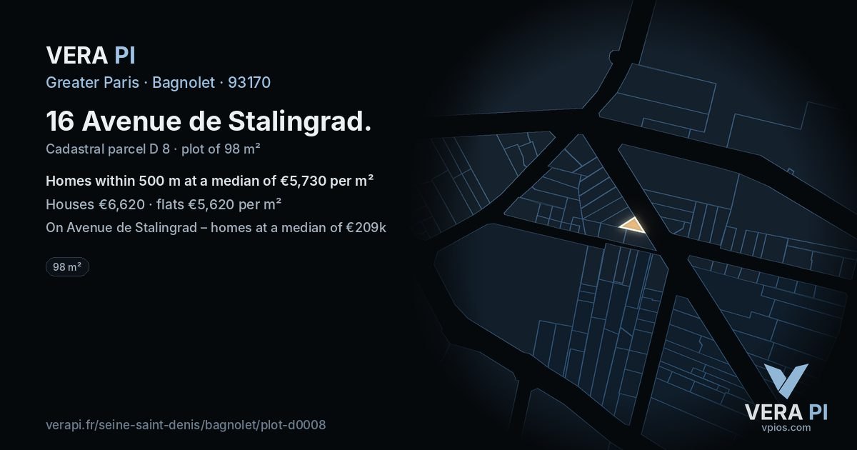 16 Avenue de Stalingrad, Bagnolet at night – the plot lit, the parcels around coloured by the prices near them