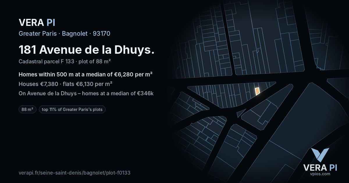 181 Avenue de la Dhuys, Bagnolet at night – the plot lit, the parcels around coloured by the prices near them