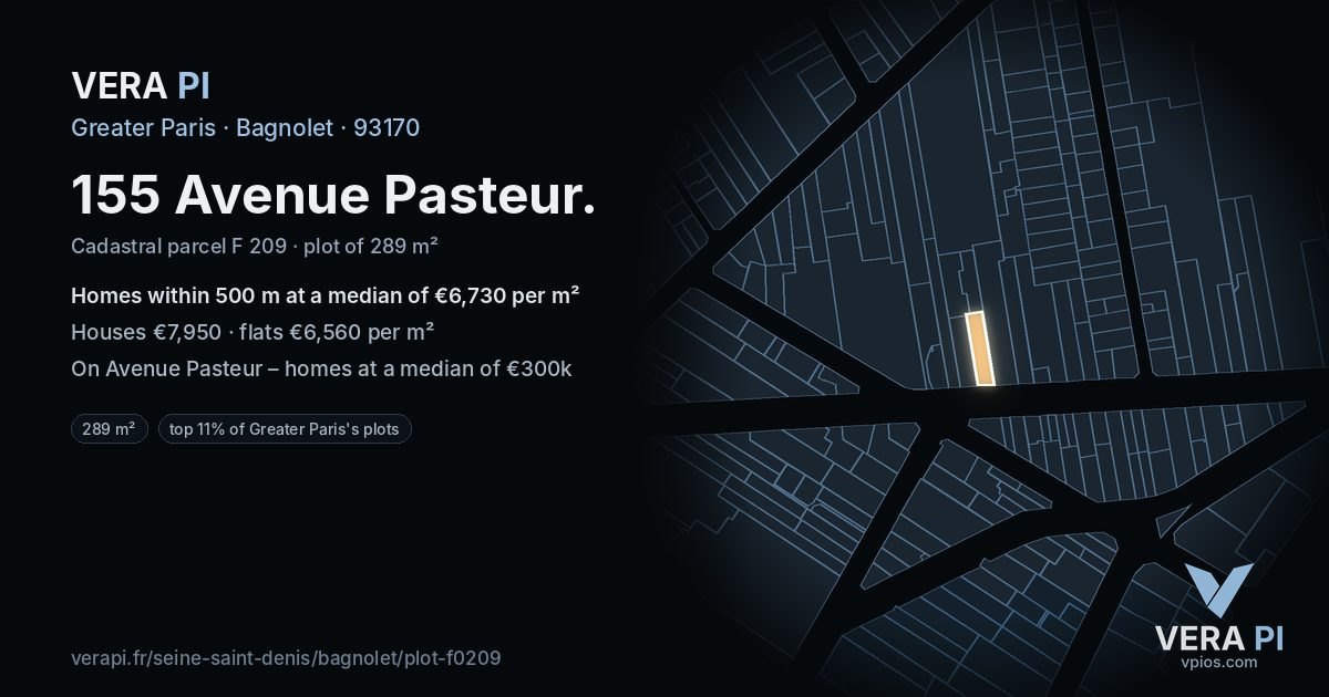 155 Avenue Pasteur, Bagnolet at night – the plot lit, the parcels around coloured by the prices near them