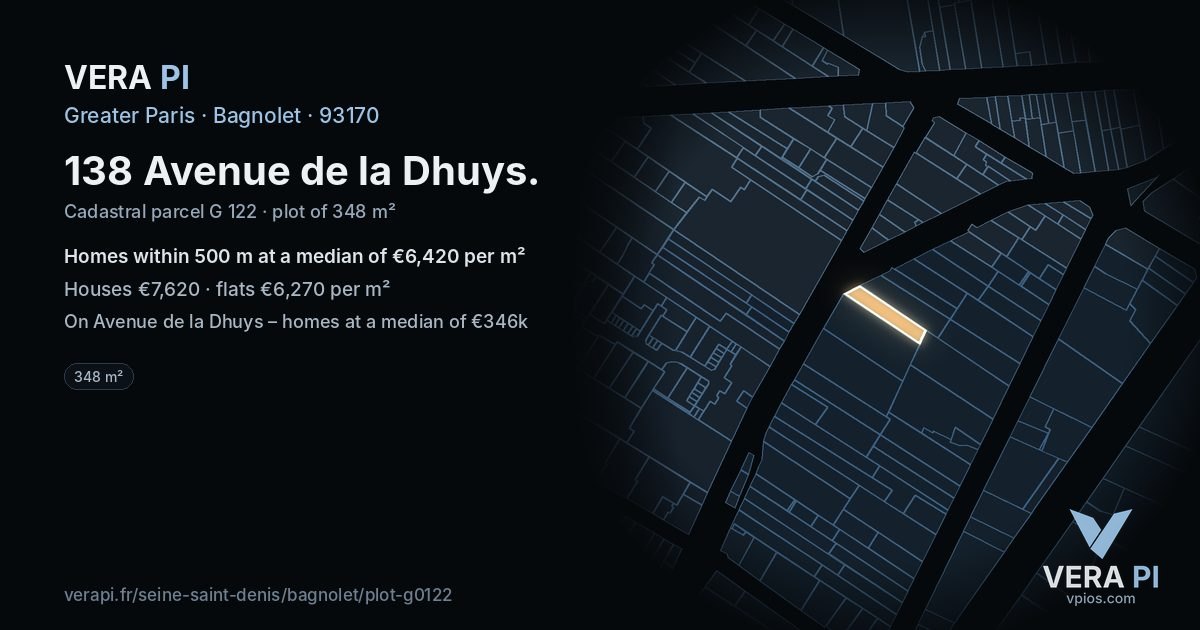 138 Avenue de la Dhuys, Bagnolet at night – the plot lit, the parcels around coloured by the prices near them