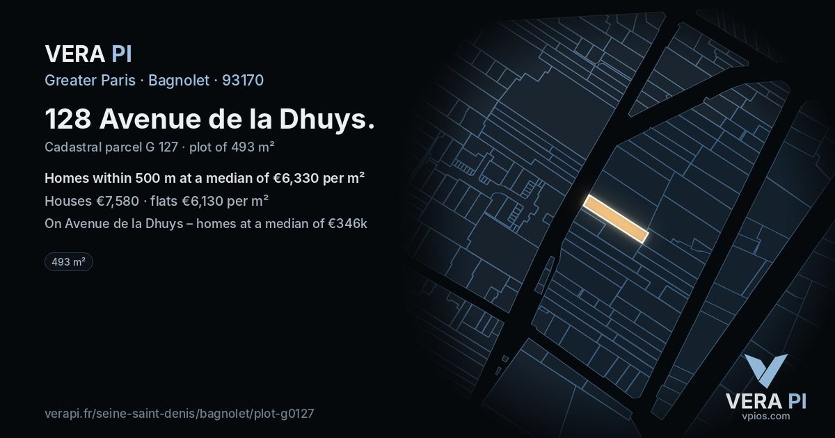 128 Avenue de la Dhuys, Bagnolet at night – the plot lit, the parcels around coloured by the prices near them
