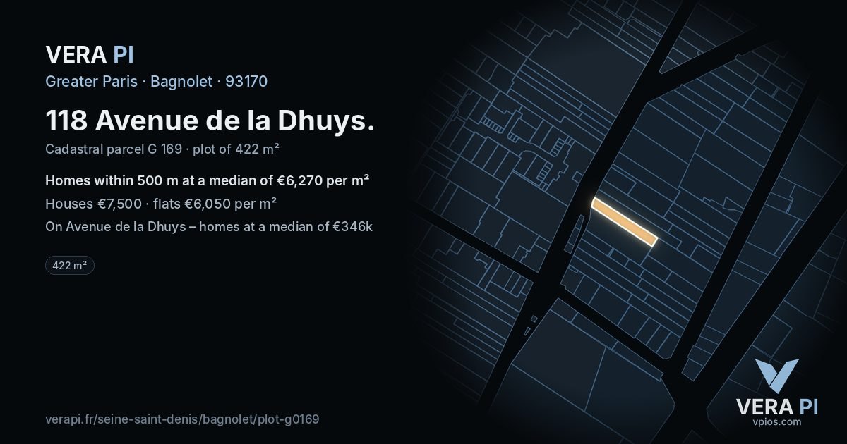 118 Avenue de la Dhuys, Bagnolet at night – the plot lit, the parcels around coloured by the prices near them