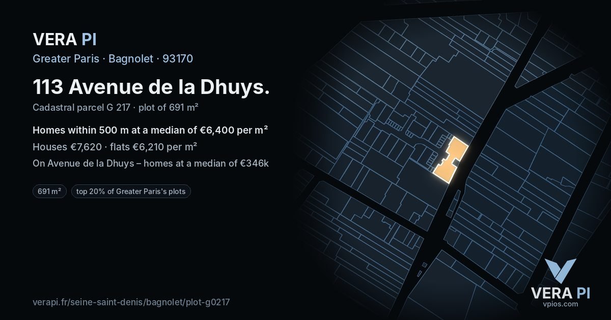 113 Avenue de la Dhuys, Bagnolet at night – the plot lit, the parcels around coloured by the prices near them