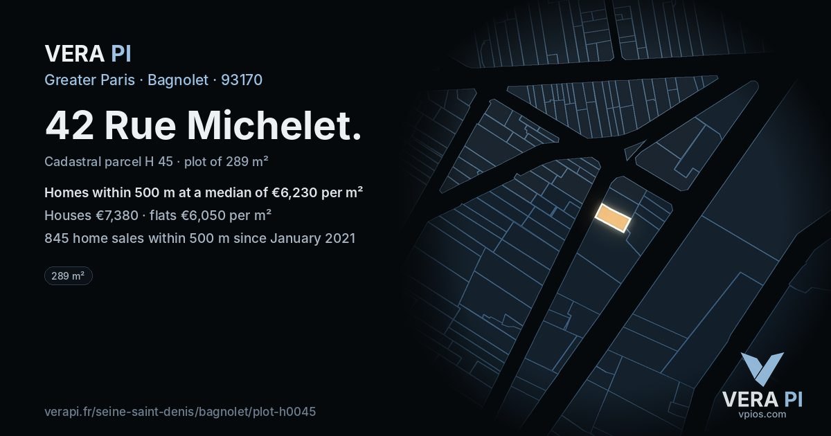 42 Rue Michelet, Bagnolet at night – the plot lit, the parcels around coloured by the prices near them