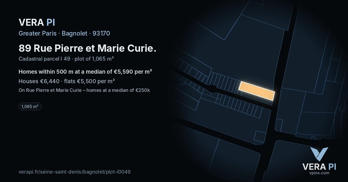 89 Rue Pierre et Marie Curie, Bagnolet at night – the plot lit, the parcels around coloured by the prices near them