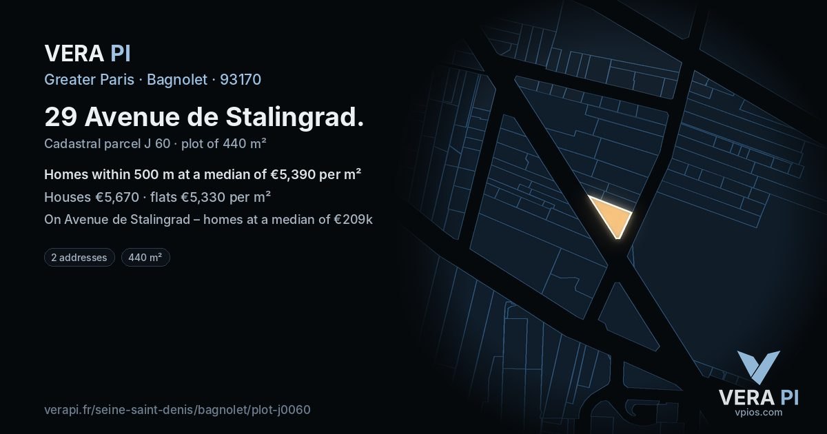 29 Avenue de Stalingrad, Bagnolet at night – the plot lit, the parcels around coloured by the prices near them