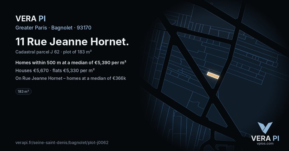 11 Rue Jeanne Hornet, Bagnolet at night – the plot lit, the parcels around coloured by the prices near them