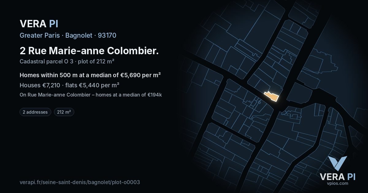 2 Rue Marie-anne Colombier, Bagnolet at night – the plot lit, the parcels around coloured by the prices near them