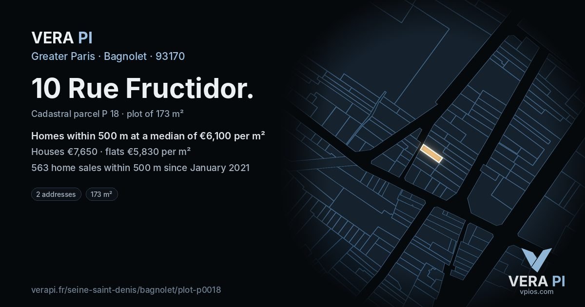10 Rue Fructidor, Bagnolet at night – the plot lit, the parcels around coloured by the prices near them