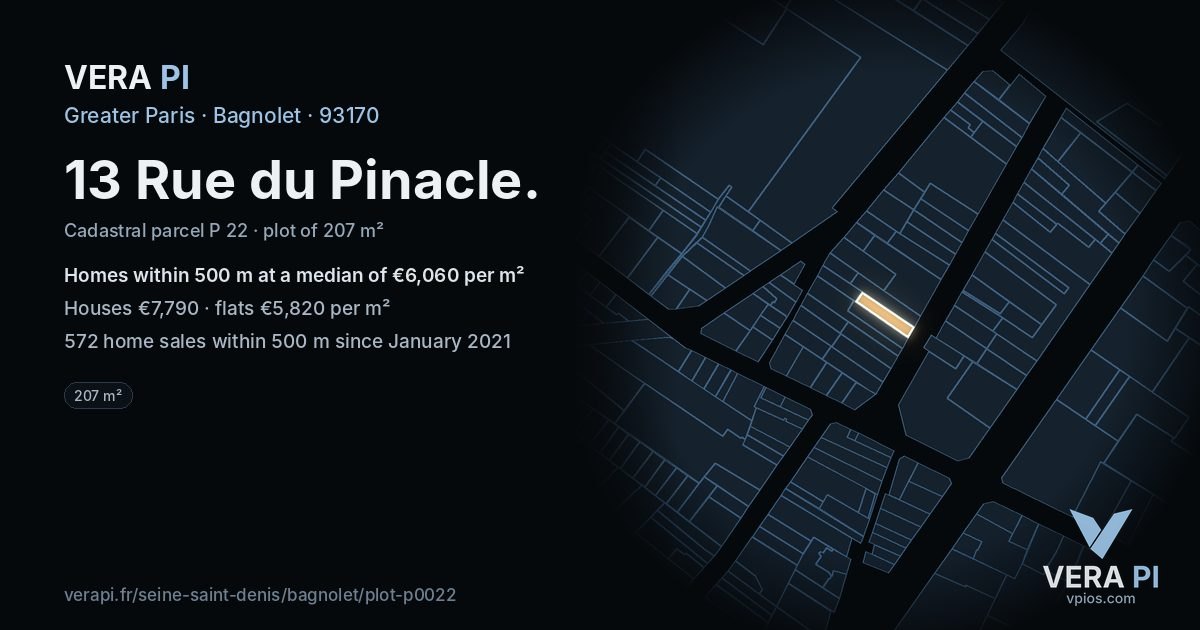 13 Rue du Pinacle, Bagnolet at night – the plot lit, the parcels around coloured by the prices near them