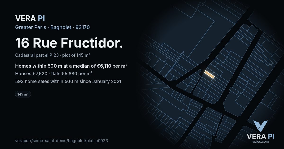 16 Rue Fructidor, Bagnolet at night – the plot lit, the parcels around coloured by the prices near them