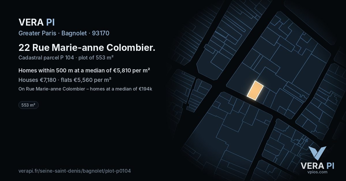 22 Rue Marie-anne Colombier, Bagnolet at night – the plot lit, the parcels around coloured by the prices near them
