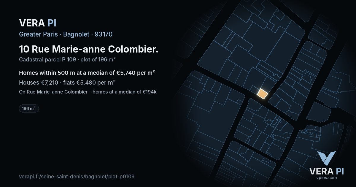 10 Rue Marie-anne Colombier, Bagnolet at night – the plot lit, the parcels around coloured by the prices near them