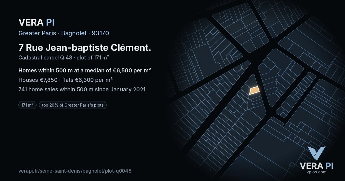 7 Rue Jean-baptiste Clément, Bagnolet at night – the plot lit, the parcels around coloured by the prices near them