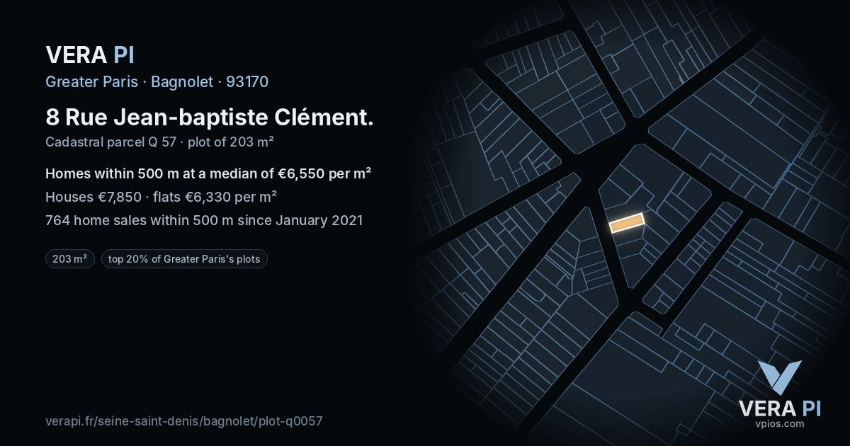 8 Rue Jean-baptiste Clément, Bagnolet at night – the plot lit, the parcels around coloured by the prices near them