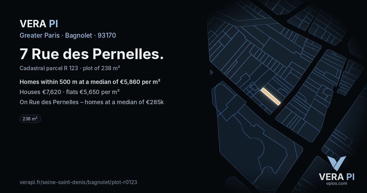 7 Rue des Pernelles, Bagnolet at night – the plot lit, the parcels around coloured by the prices near them