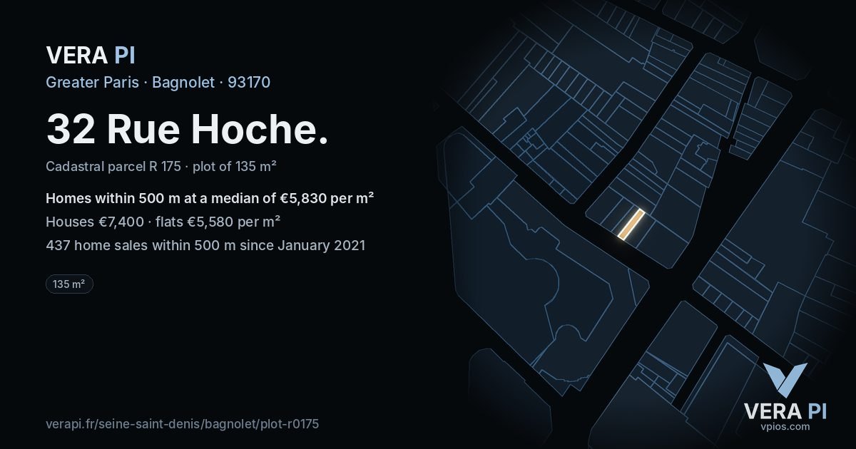 32 Rue Hoche, Bagnolet at night – the plot lit, the parcels around coloured by the prices near them