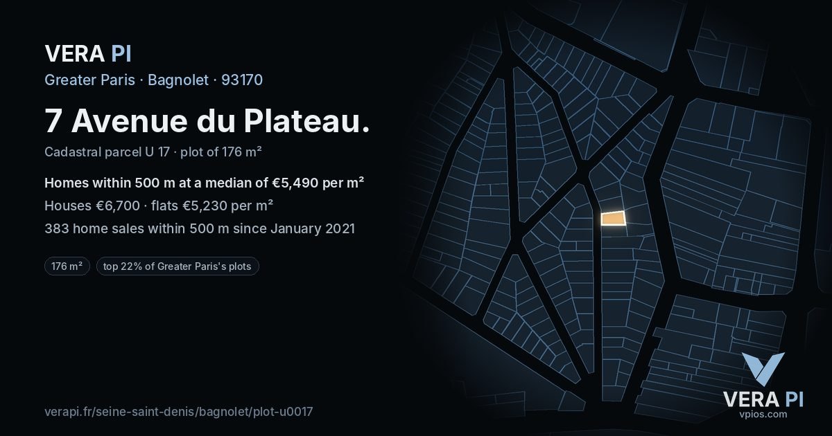 7 Avenue du Plateau, Bagnolet at night – the plot lit, the parcels around coloured by the prices near them