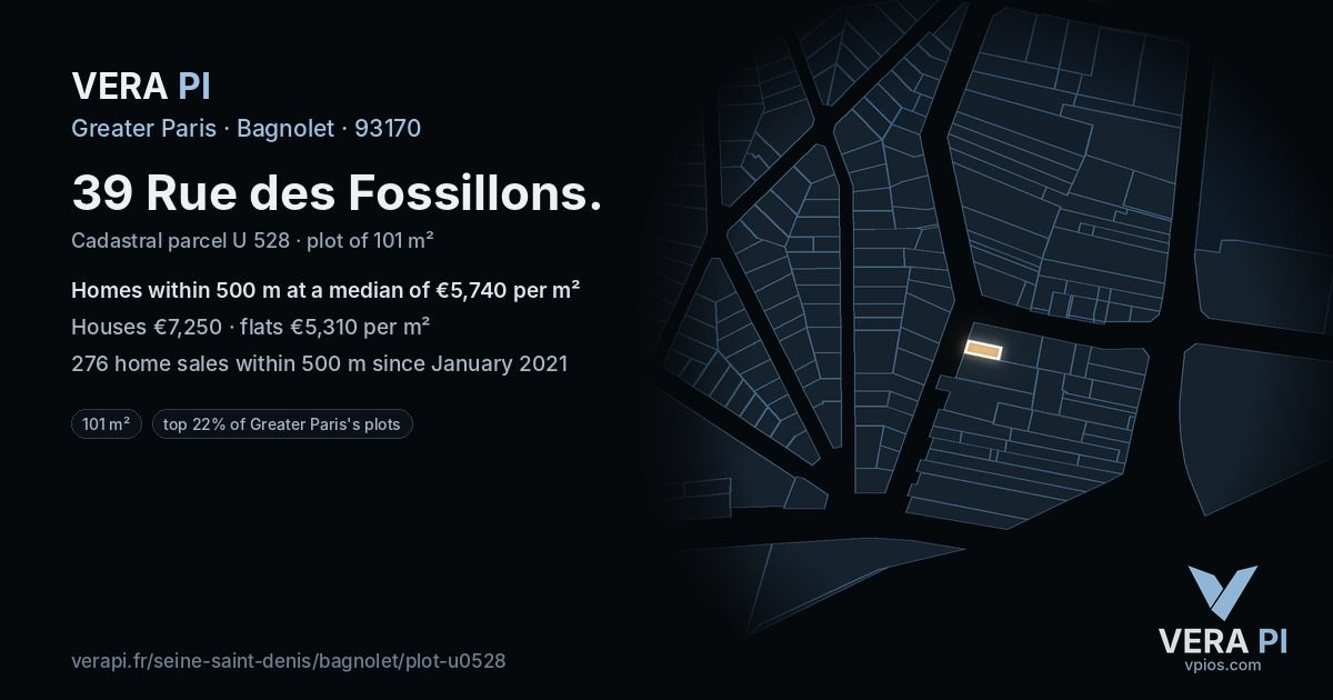 39 Rue des Fossillons, Bagnolet at night – the plot lit, the parcels around coloured by the prices near them