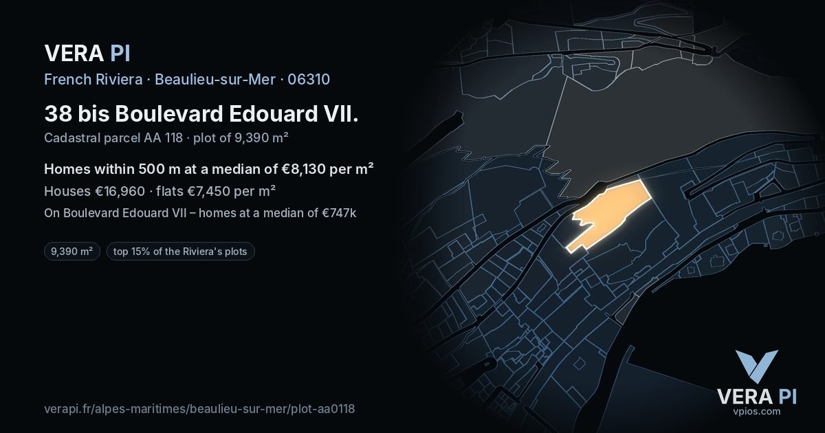 38 bis Boulevard Edouard VII, Beaulieu-sur-Mer at night – the plot lit, the parcels around coloured by the prices near them