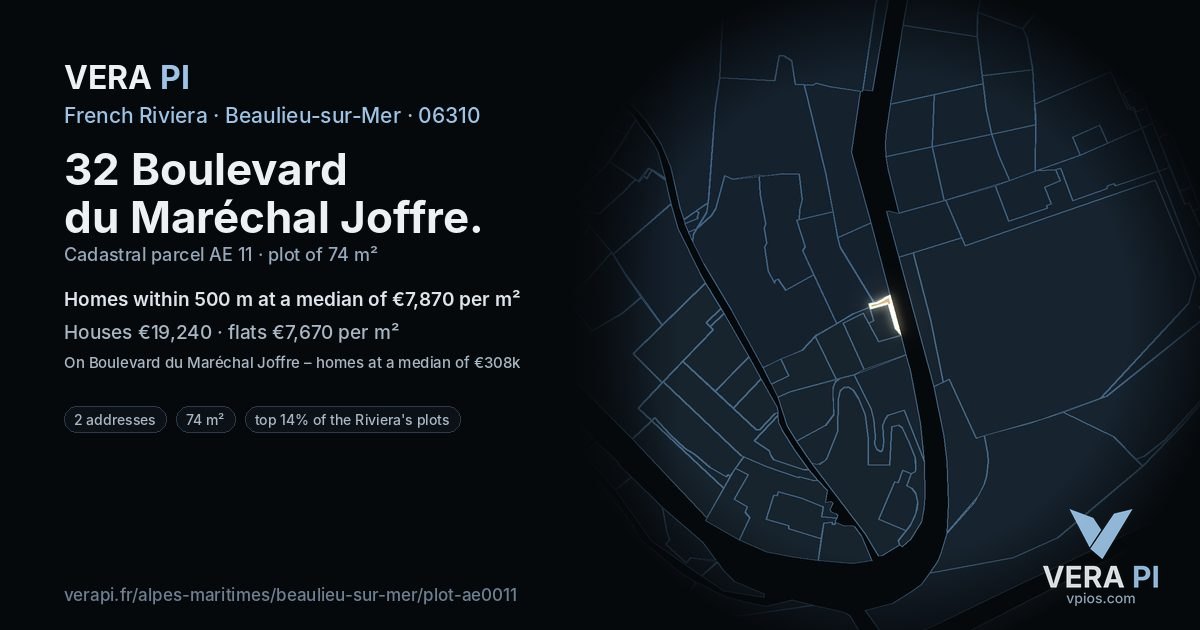 32 Boulevard du Maréchal Joffre, Beaulieu-sur-Mer at night – the plot lit, the parcels around coloured by the prices near them