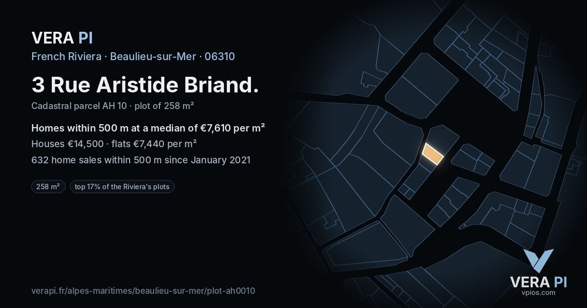 3 Rue Aristide Briand, Beaulieu-sur-Mer at night – the plot lit, the parcels around coloured by the prices near them