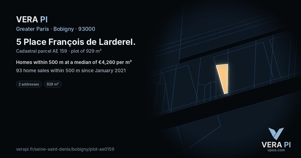 5 Place François de Larderel, Bobigny at night – the plot lit, the parcels around coloured by the prices near them