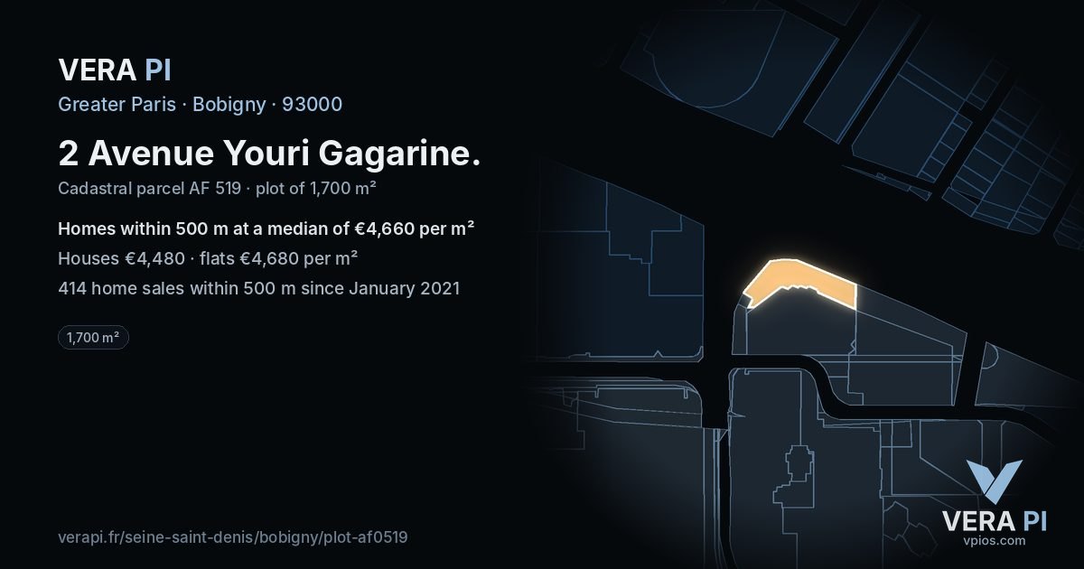 2 Avenue Youri Gagarine, Bobigny at night – the plot lit, the parcels around coloured by the prices near them