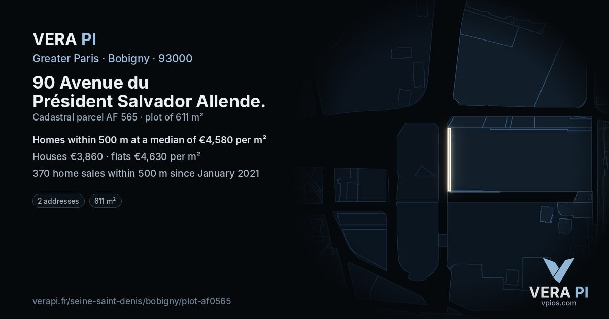 90 Avenue du Président Salvador Allende, Bobigny at night – the plot lit, the parcels around coloured by the prices near them